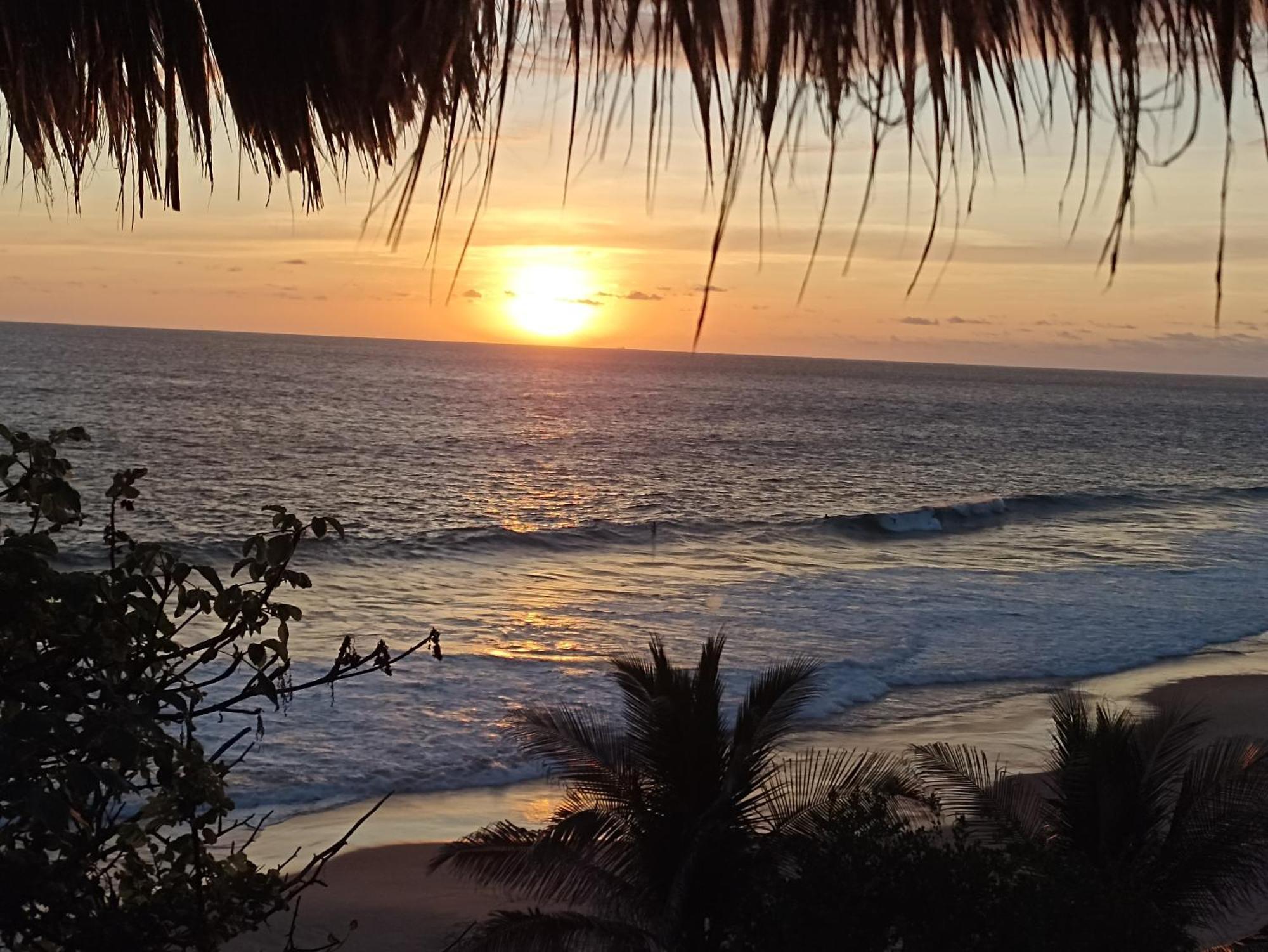 Hotel Punta Sur, Frente Al Mar Y El Atardecer Mazunte Exterior foto